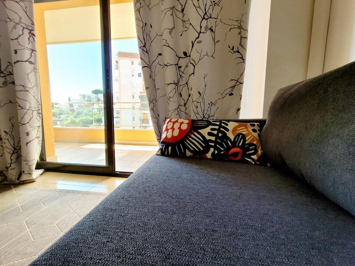 Apartament Lloret De Mar With Terrace Exterior photo