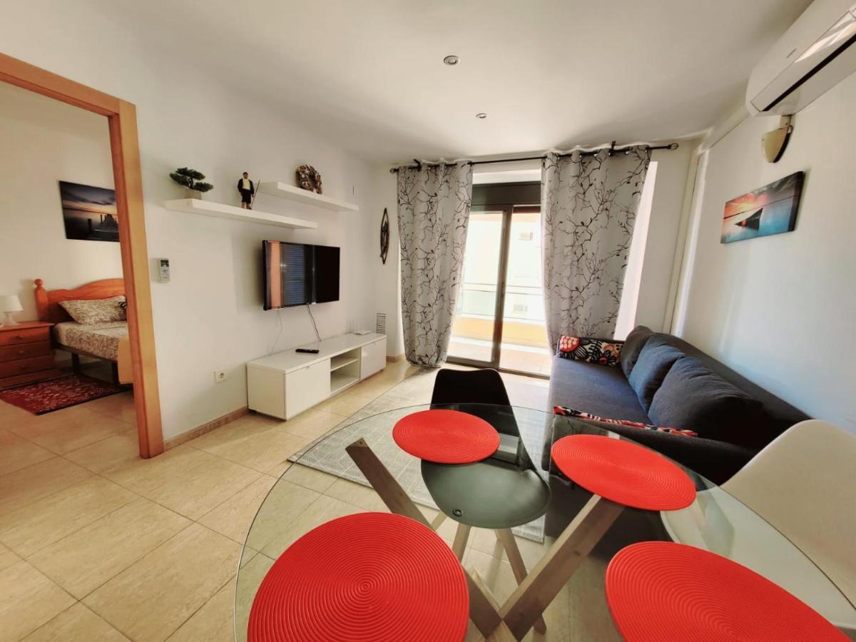 Apartament Lloret De Mar With Terrace Exterior photo